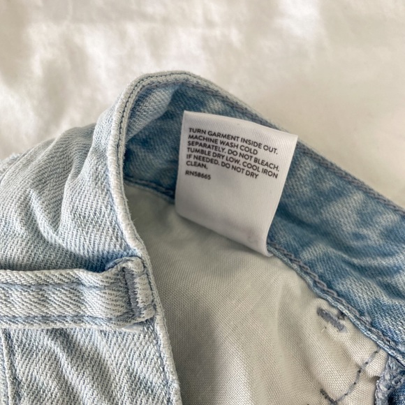 2/$40๐ CLOSET CLEAN OUT: BP light wash denim shorts - Picture 7 of 9